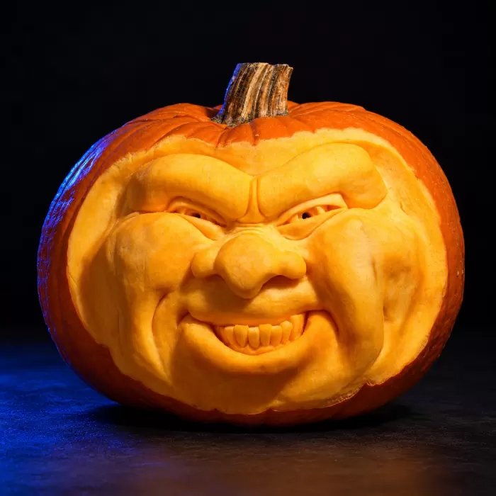 Carved pumpkin, Nov 2007