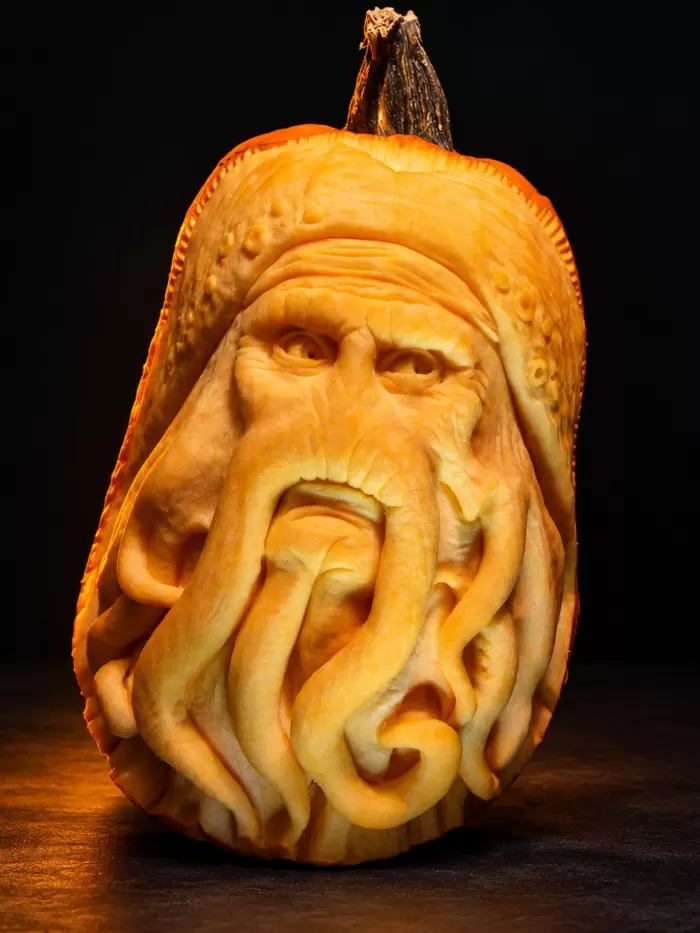 Carved pumpkin, Oct 2008