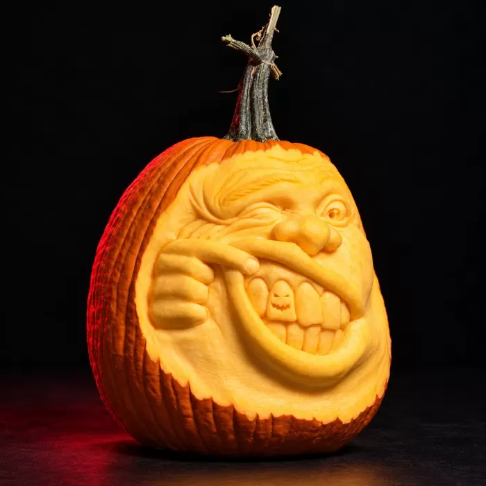 Carved pumpkin, Oct 2011