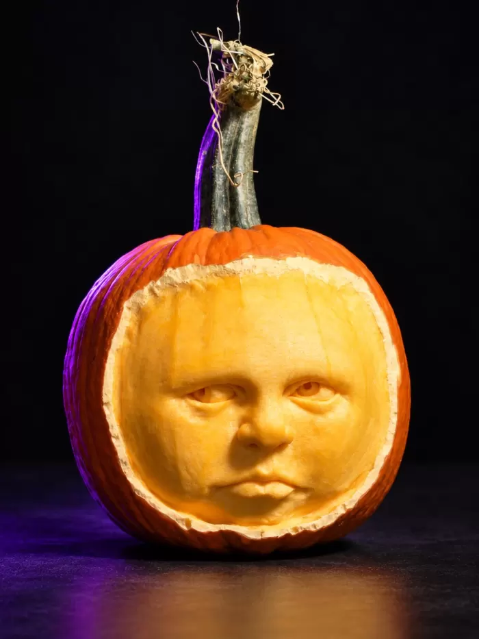 Carved pumpkin, Oct 2011