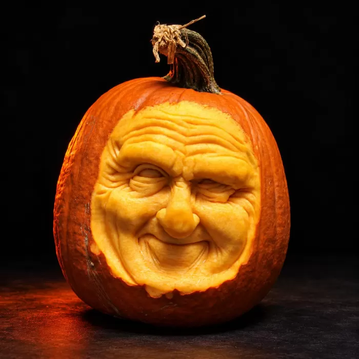 Carved pumpkin, Oct 2013