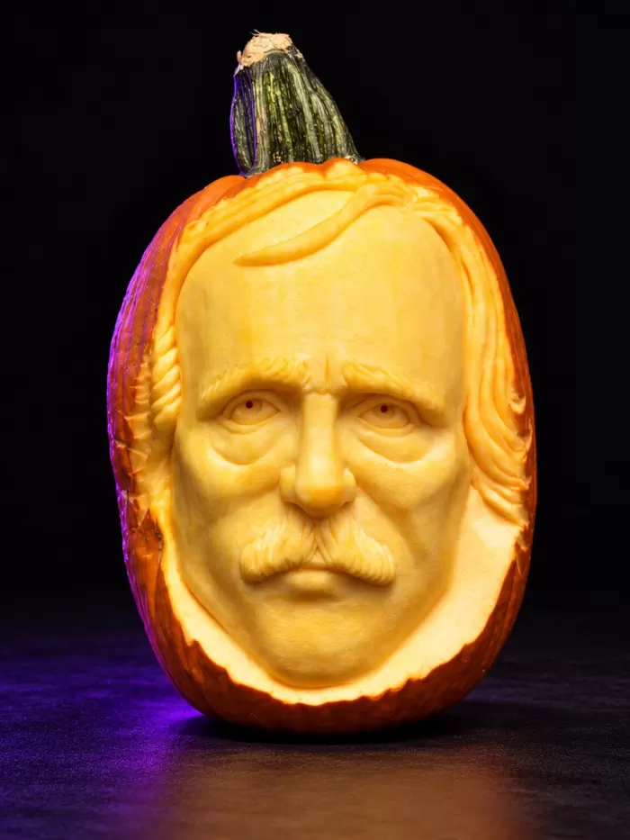 Carved pumpkin, Oct 2016