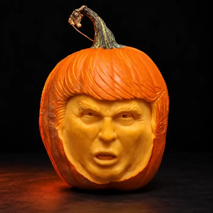 Carved pumpkin, Oct 2016